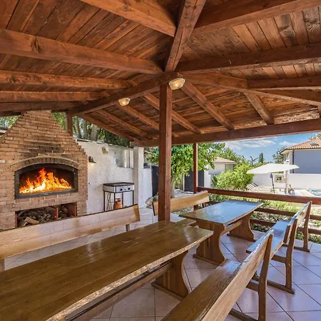 Villa Laura - Orihi *