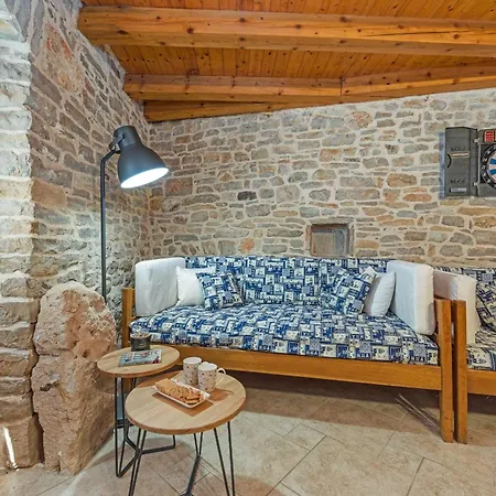 Laura - Orihi Barban